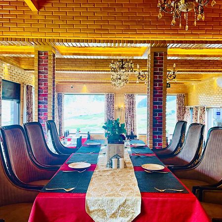 Hotel Village Walk Sonāmarg エクステリア 写真