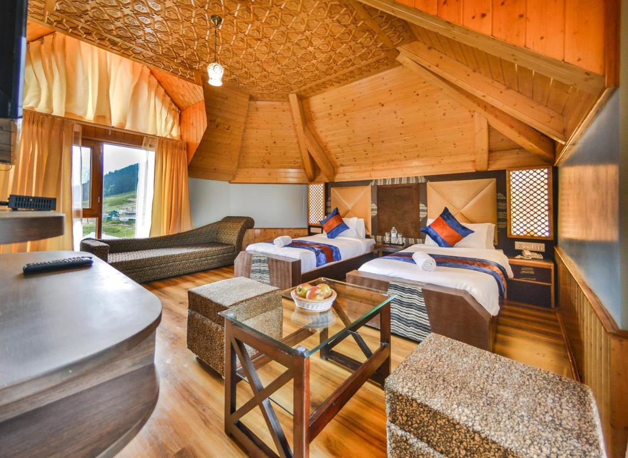 Hotel Village Walk Sonāmarg エクステリア 写真