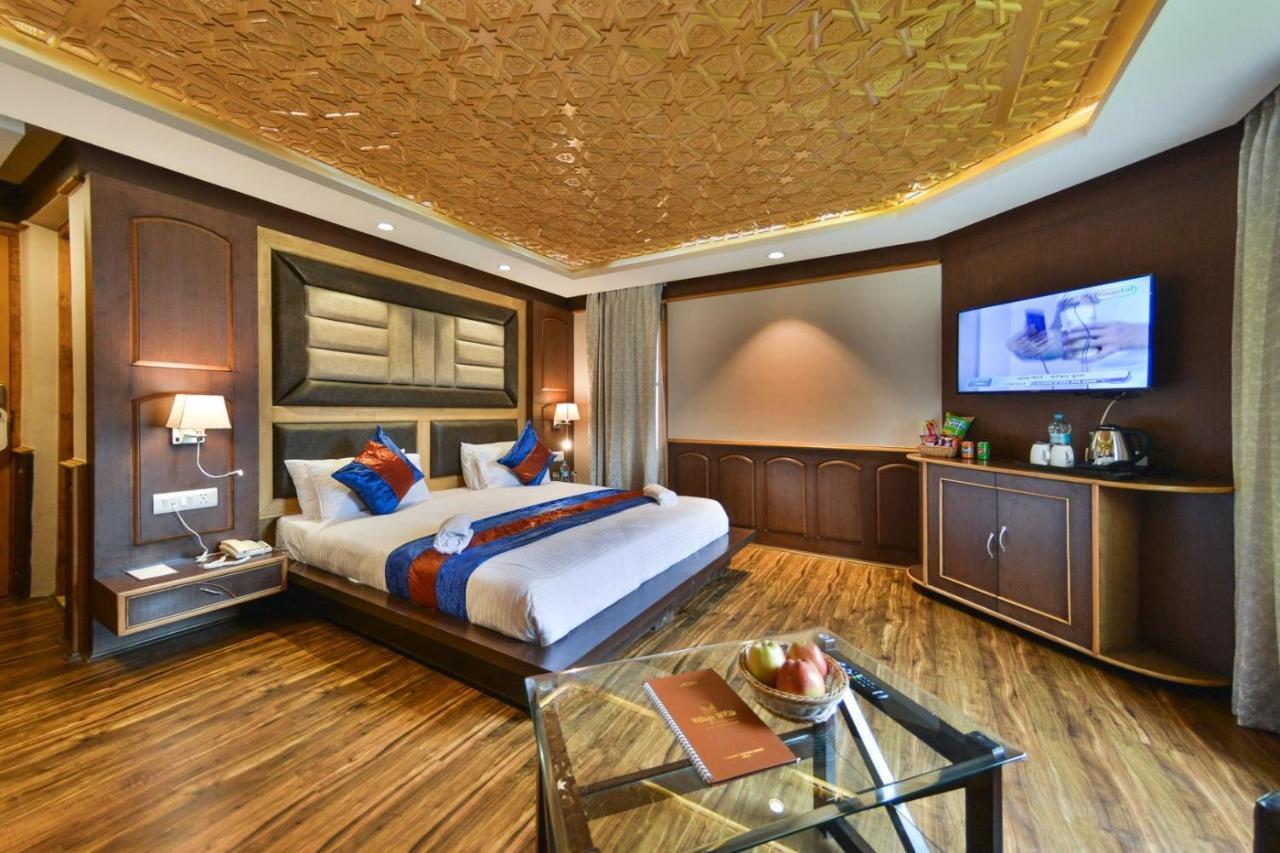 Hotel Village Walk Sonāmarg エクステリア 写真
