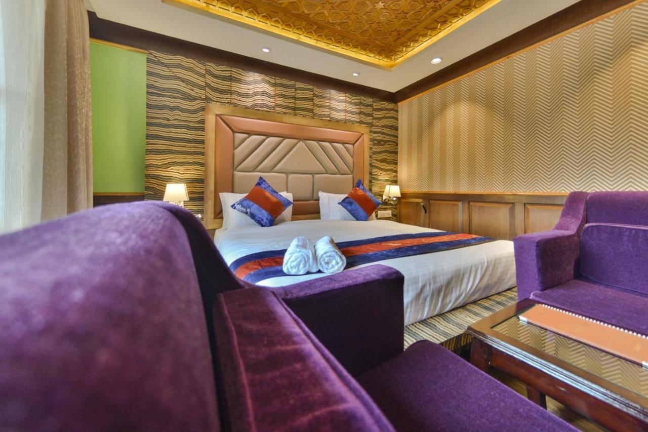 Hotel Village Walk Sonāmarg エクステリア 写真